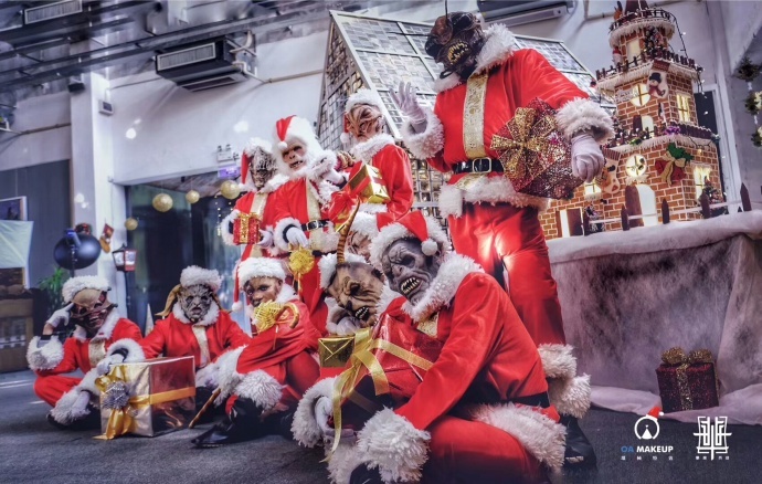 第一次在地球过圣诞，感觉还不错！