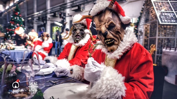 第一次在地球过圣诞，感觉还不错！