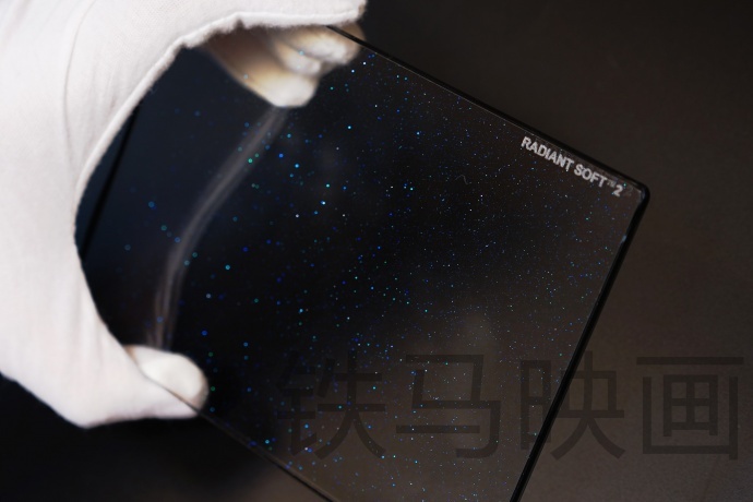 Radiant Soft焕彩柔、Hollywood Black Magic这些在热映影片中大放异彩的柔光滤镜真能被数字DI替代吗？