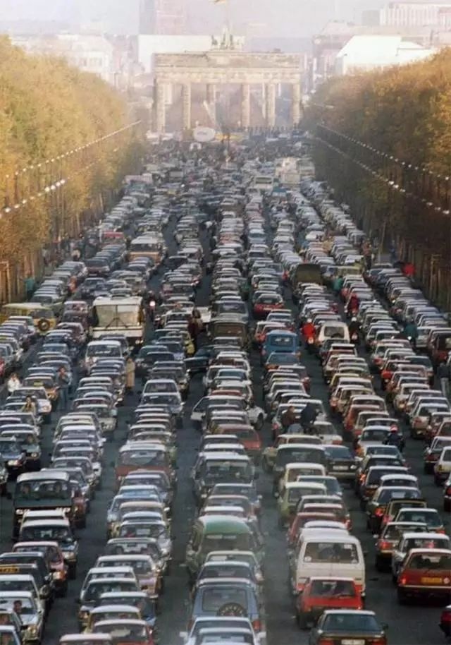 这些老照片，穿过岁月的河流，如今依然惊艳着我们