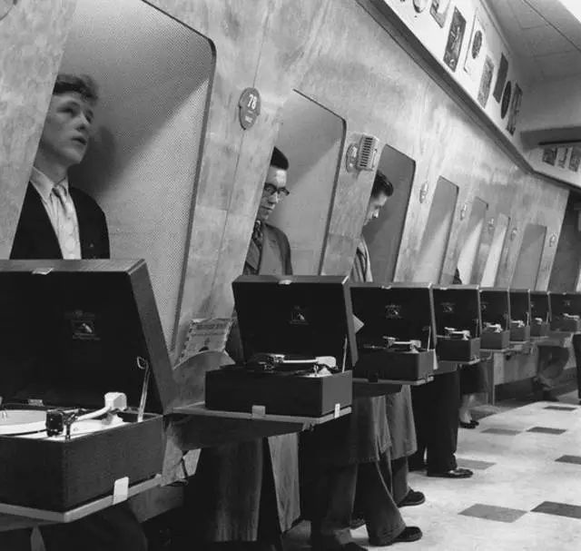 这些老照片，穿过岁月的河流，如今依然惊艳着我们