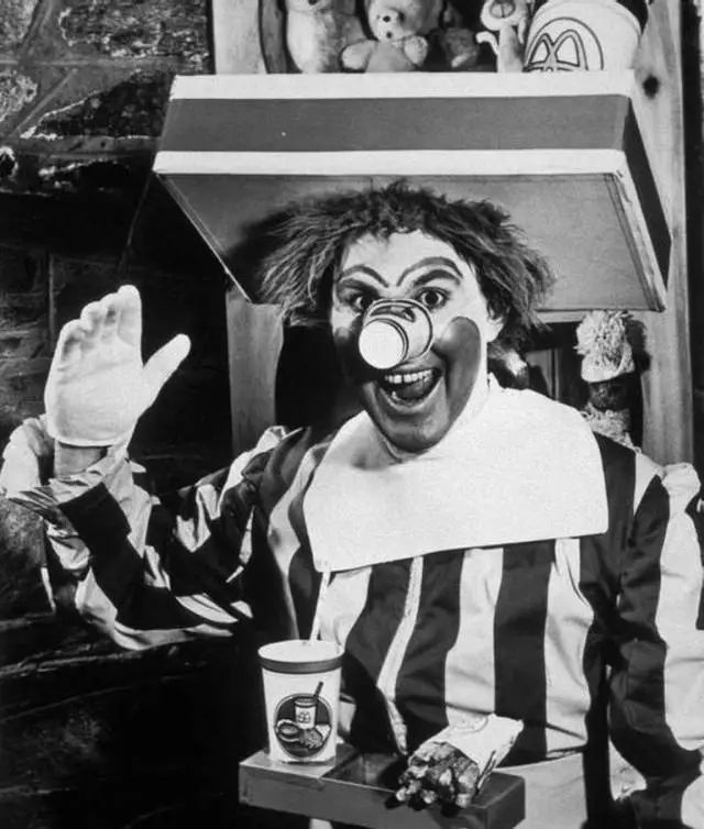 这些老照片，穿过岁月的河流，如今依然惊艳着我们