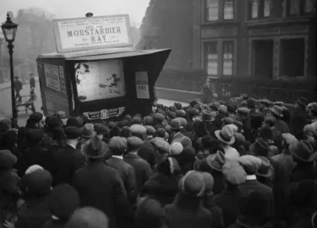 这些老照片，穿过岁月的河流，如今依然惊艳着我们