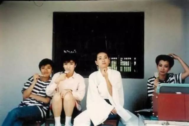 这些老照片，穿过岁月的河流，如今依然惊艳着我们