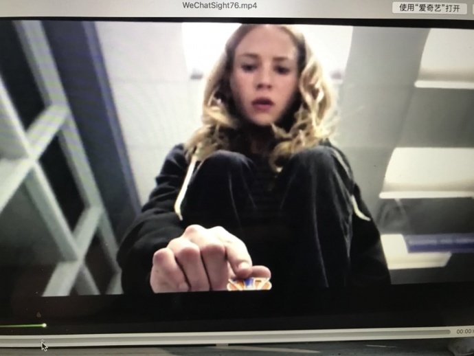 求大神指导一下视频这个特效怎么做？