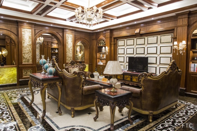 影视商业摄影基地，近1000个场景出租，面积8万平方米