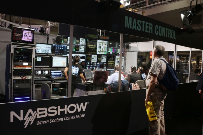 西安凯联在美国NABSHOW面向全球正式发布TOPVJ X新媒体一体机