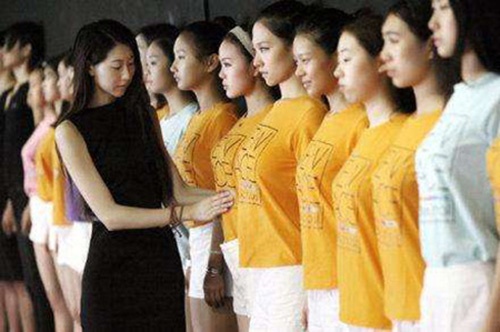 模特行业陷阱多！广州淘宝模特新人入行如何避免？答案在此！