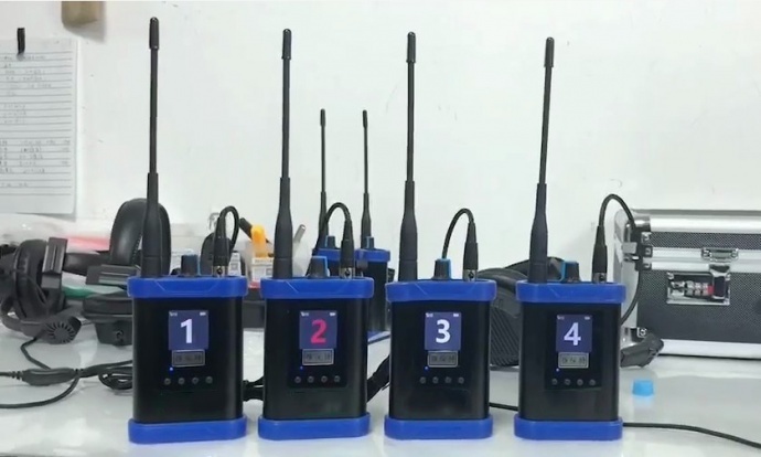 惟侒特 无线导播通话系统/内部导播通话系统/全双工无线导播通话/全双工数字无线内部导播通话/无线通话对讲/一拖四无线导播通话/一拖六无线导播通话/一拖八无线导播通话/无线导播指挥通话/全系列切换台专用 含无线TALLY 可穿4-6层楼
