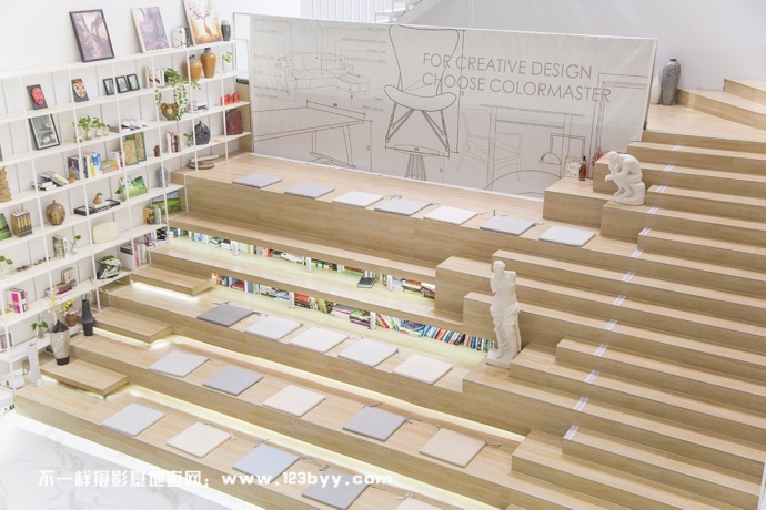 一个有一千多个不同风格不同种类的摄影基地