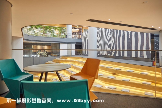 已个有众多时尚办公室实景的摄影基地