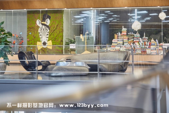 已个有众多时尚办公室实景的摄影基地