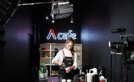 爱图仕9月推出新品LS C120dⅡ 稳坐布光体验设备头把交椅