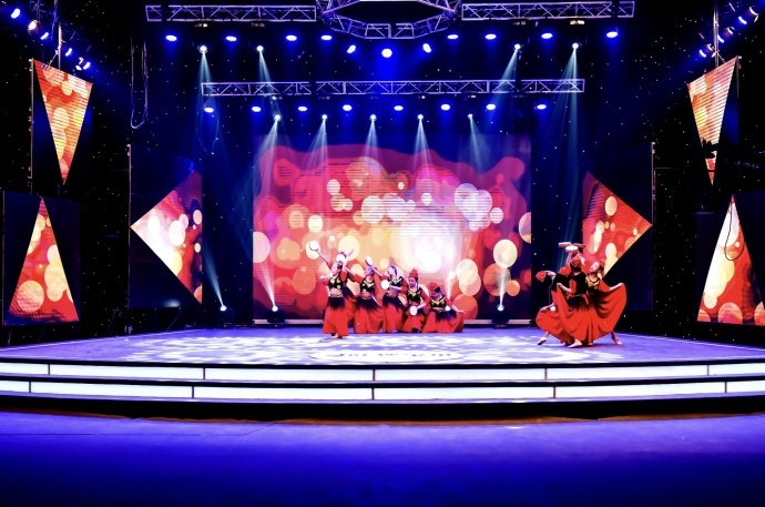 视界众点！支持4k影棚！约600平大空间！稀缺！