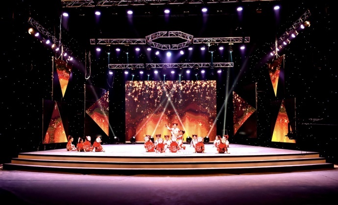 视界众点！支持4k影棚！约600平大空间！稀缺！