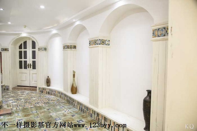 ​在家中幽静的走廊漫步也可以去天台放松