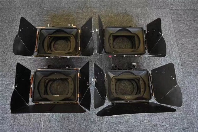 出售二手莫孚康4*5.65遮光斗，成色配置如图，没有功能问题，使用正常，需要随时联系，电话同微信：17610778177