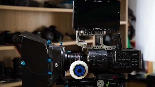 宣传片为企业形象增添光彩，进一步提高营销效益