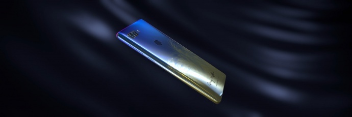 震撼视听——鲸鱼翱翔在湖山之境