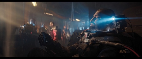 夜空中最亮的星 照亮未来的路