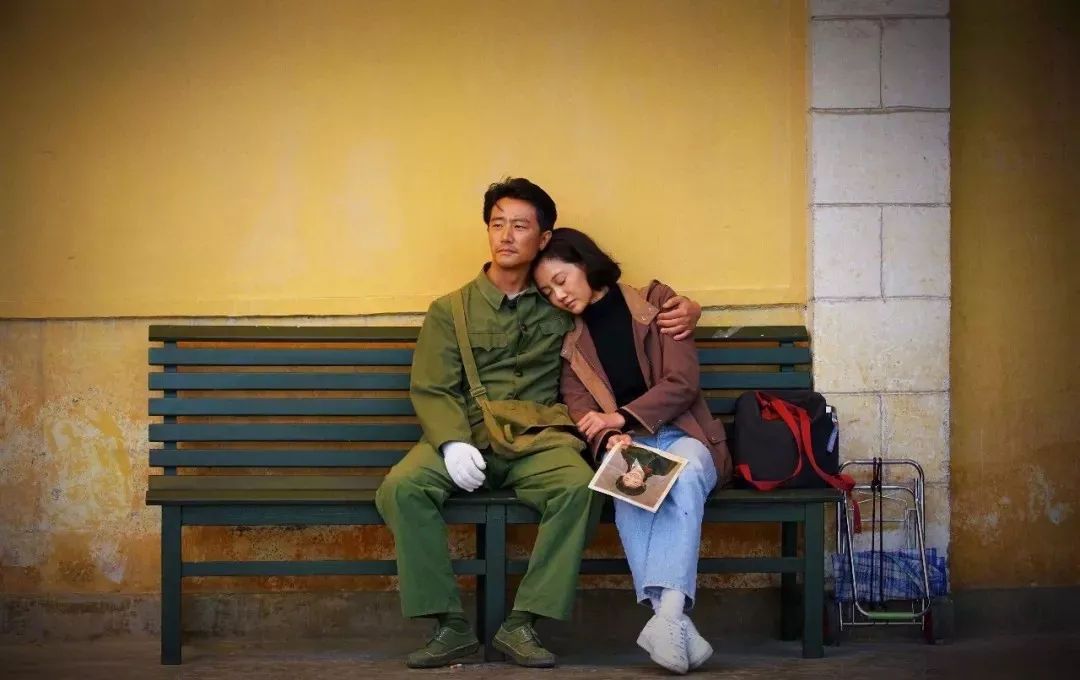 暑期档在等爆款，老年人们在等下一部“芳华”|老年观众调查