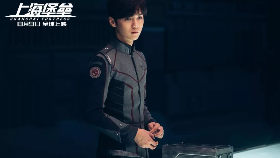 鹿晗能不能走出流量的堡垒？