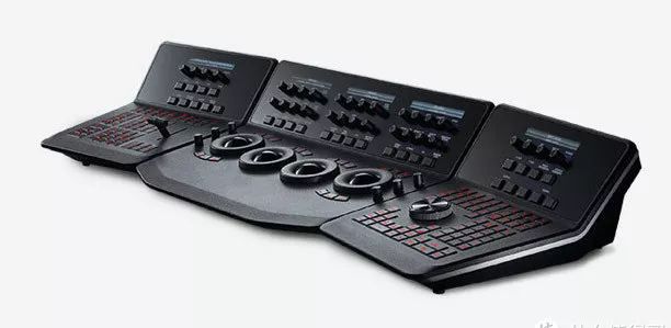 年轻人的第一台调色台！