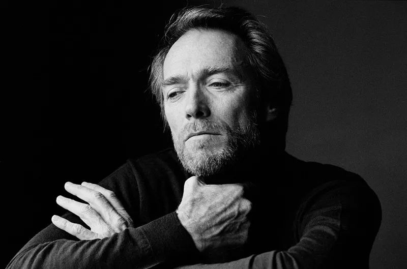 今天上映，用行动去支持89岁高龄的老爷子新片吧