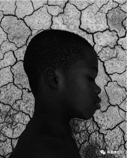 The B&W CHILD Photography Contest 2019