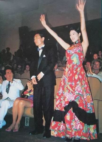 娄烨新片首曝巩俐片段；《小小的愿望》定档中秋！