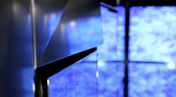 八块显示器，给你互动照相新体验