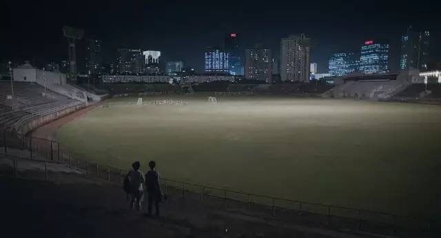  电影学院最值得被讨论的，是还在做电影的人