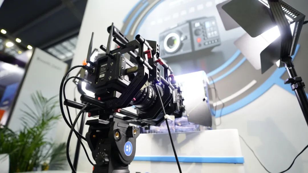又一国产8K超高清摄像机发布，可8K+5G直播推流 5G+8K快讯 第3张