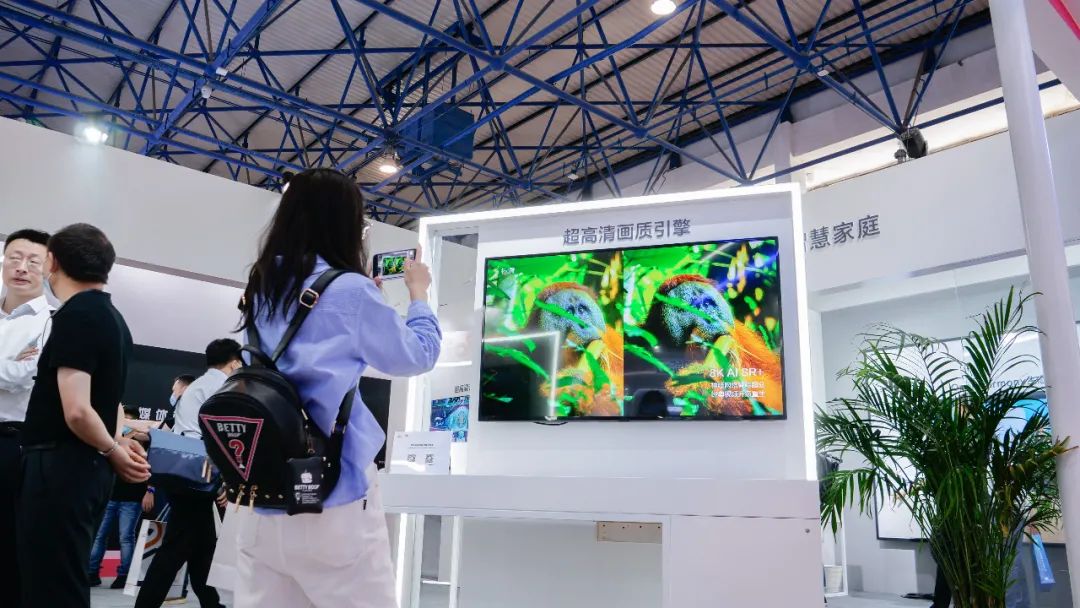 上海海思以“8K+AI: 全媒体 新终端”为主题亮相CCBN 5G+8K快讯 第2张